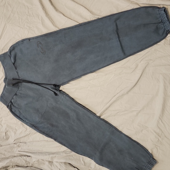 Nike Women's Sportswear Phoenix Fleece High-Waisted Pants -Grey - Picture 1 of 9